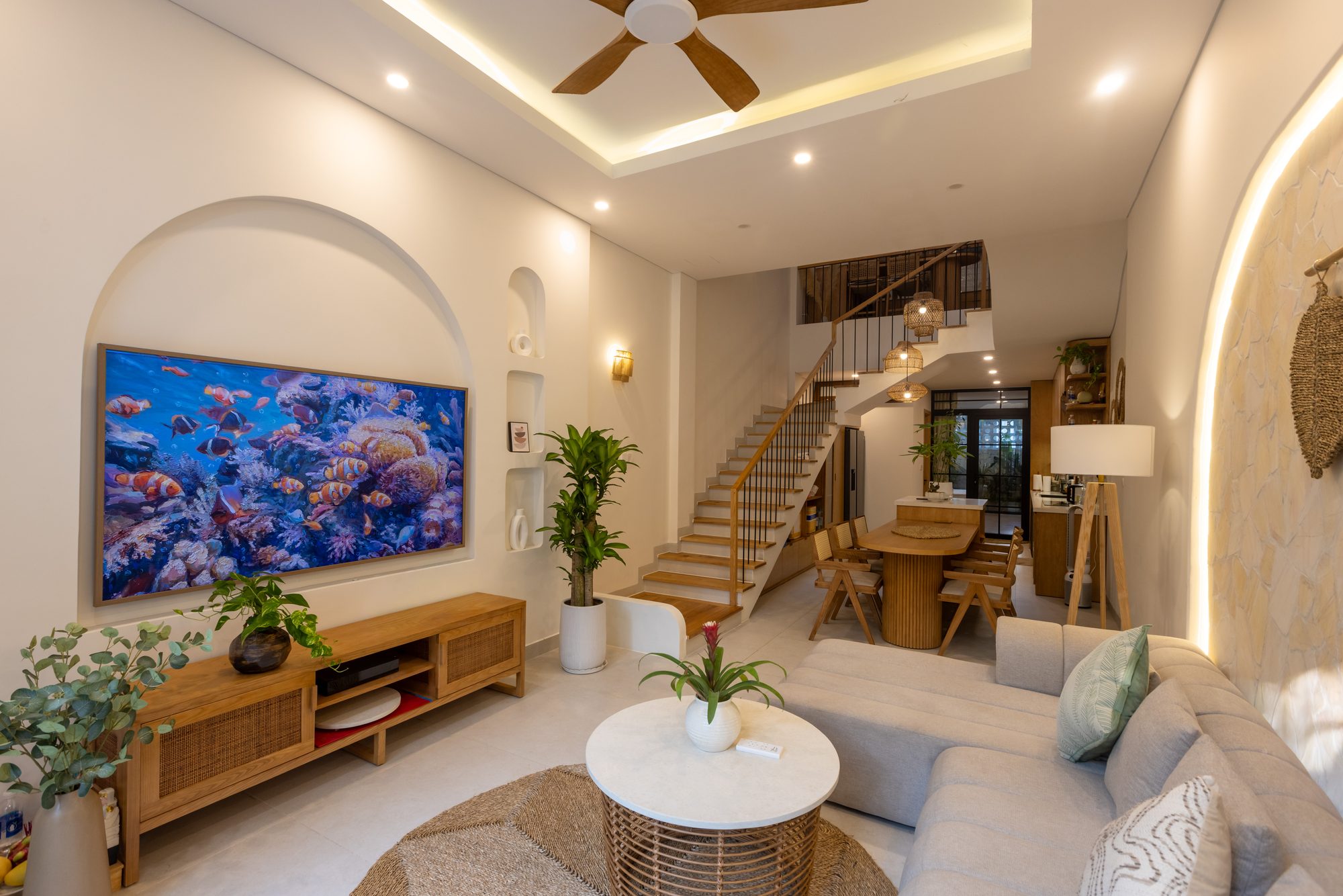 Living room with double-height ceiling